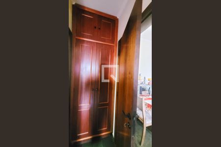 Studio à venda com 56m², 1 quarto e 1 vaga Studio à venda com 56m², 1 quarto e 1 vagaArmários