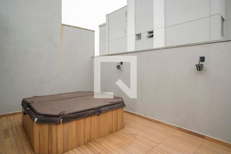 Apartamento para alugar com 136m², 2 quartos e 2 vagasVaranda segundo andar