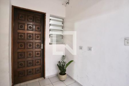 Casa à venda com 120m², 6 quartos e 1 vaga Casa à venda com 120m², 6 quartos e 1 vagaEntrada