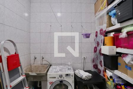 Casa à venda com 120m², 6 quartos e 1 vaga Casa à venda com 120m², 6 quartos e 1 vagaLavanderia 3