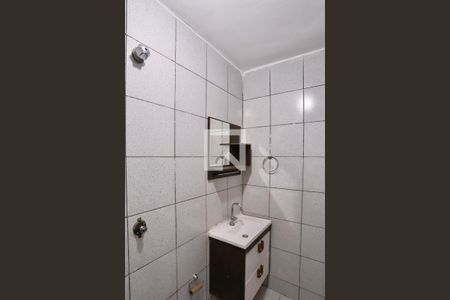 Casa à venda com 120m², 6 quartos e 1 vaga Casa à venda com 120m², 6 quartos e 1 vagaBanheiro 2