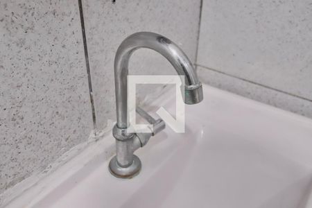 Casa à venda com 120m², 6 quartos e 1 vaga Casa à venda com 120m², 6 quartos e 1 vagaBanheiro 2
