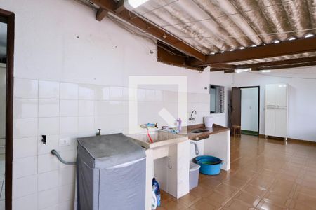 Casa à venda com 120m², 6 quartos e 1 vaga Casa à venda com 120m², 6 quartos e 1 vagaLavanderia 1