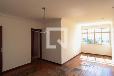 Sala de apartamento para alugar com 3 quartos, 70m² em Santa Efigênia, Belo Horizonte