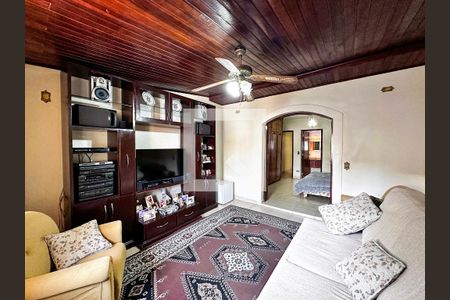 Casa à venda com 130m², 3 quartos e 1 vagaSuíte