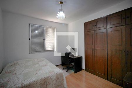 Apartamento à venda com 120m², 3 quartos e 2 vagasQuarto 2