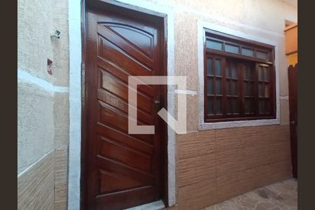 Casa à venda com 99m², 2 quartos e sem vaga Casa à venda com 99m², 2 quartos e sem vagaEntrada