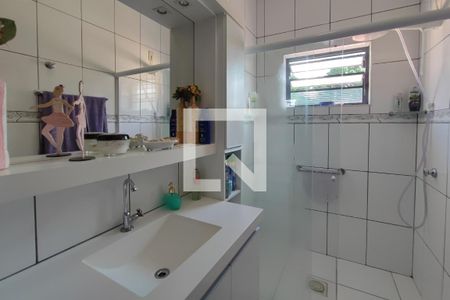 Casa à venda com 280m², 3 quartos e 4 vagasBanheiro Suíte