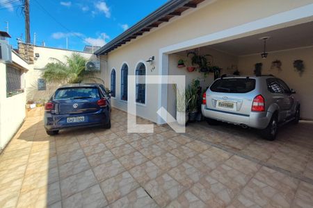 Casa à venda com 280m², 3 quartos e 4 vagasQuintal - Garagem