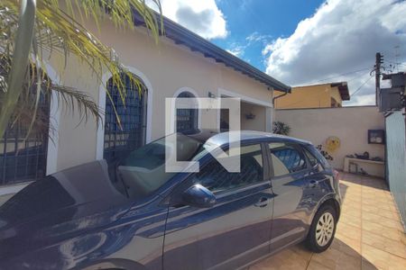 Casa à venda com 280m², 3 quartos e 4 vagasQuintal - Garagem