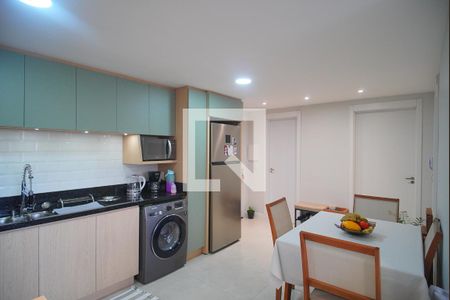 Apartamento à venda com 56m², 2 quartos e 1 vaga Apartamento à venda com 56m², 2 quartos e 1 vagaCozinha