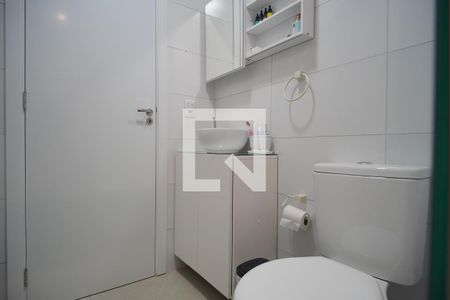Apartamento à venda com 56m², 2 quartos e 1 vaga Apartamento à venda com 56m², 2 quartos e 1 vagaBanheiro