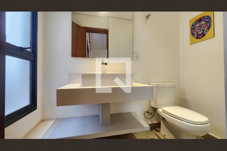 Lavabo de apartamento para alugar com 3 quartos, 174m² em Ponta da Praia, Santos