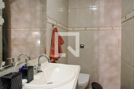 Casa à venda com 175m², 2 quartos e 3 vagasBanheiro casa 2