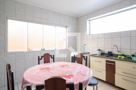 Casa à venda com 175m², 2 quartos e 3 vagasCozinha casa 1