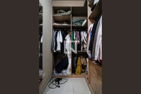 Casa à venda com 175m², 2 quartos e 3 vagasCloset