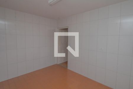 Casa à venda com 310m², 5 quartos e 7 vagas Casa à venda com 310m², 5 quartos e 7 vagasCozinha 3