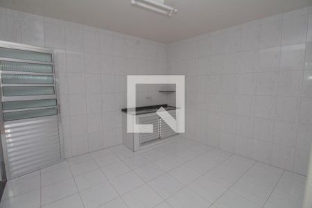 Casa à venda com 310m², 5 quartos e 7 vagas Casa à venda com 310m², 5 quartos e 7 vagasCozinha  2