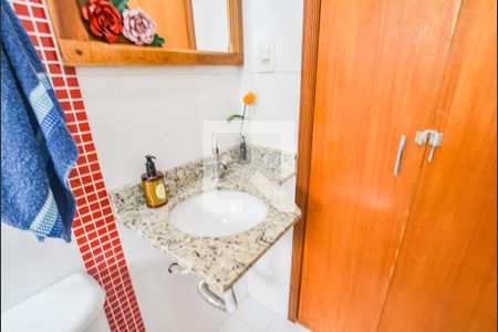 Casa à venda com 110m², 3 quartos e 3 vagasBanheiro Social