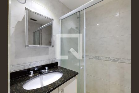 Apartamento à venda com 70m², 2 quartos e 1 vaga Apartamento à venda com 70m², 2 quartos e 1 vagaBanheiro da Suíte