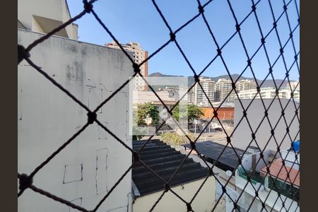 Apartamento à venda com 70m², 2 quartos e 1 vaga Apartamento à venda com 70m², 2 quartos e 1 vagaÁrea de Serviço