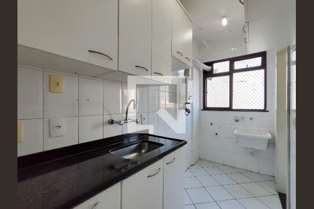 Apartamento à venda com 70m², 2 quartos e 1 vaga Apartamento à venda com 70m², 2 quartos e 1 vagaCozinha