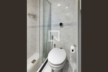 Apartamento à venda com 70m², 2 quartos e 1 vaga Apartamento à venda com 70m², 2 quartos e 1 vagaBanheiro da Suíte