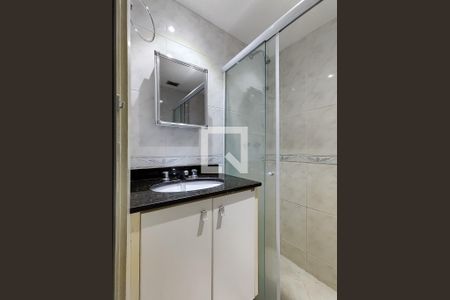 Apartamento à venda com 70m², 2 quartos e 1 vaga Apartamento à venda com 70m², 2 quartos e 1 vagaBanheiro da Suíte