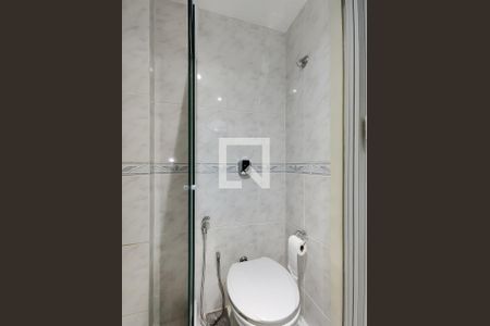 Apartamento à venda com 70m², 2 quartos e 1 vaga Apartamento à venda com 70m², 2 quartos e 1 vagaBanheiro da Suíte