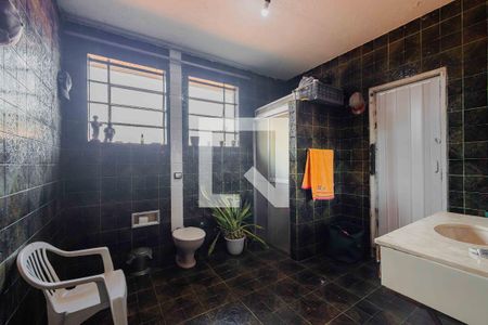 Casa à venda com 690m², 4 quartos e 5 vagasBanheiro da Suíte