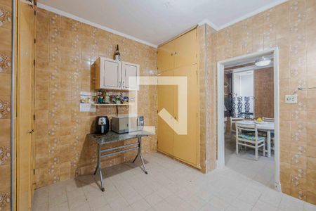 Casa à venda com 690m², 4 quartos e 5 vagasCozinha 2