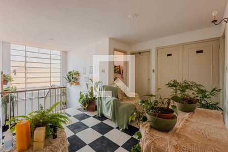 Casa à venda com 690m², 4 quartos e 5 vagasCorredor