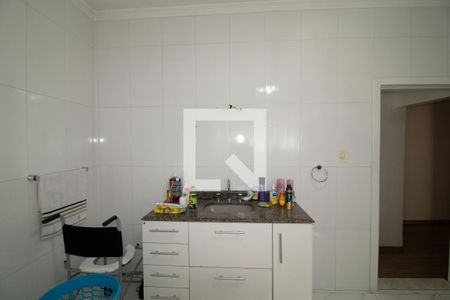 Casa à venda com 287m², 3 quartos e 2 vagas Casa à venda com 287m², 3 quartos e 2 vagasBanheiro