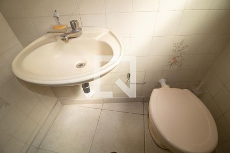 Casa à venda com 287m², 3 quartos e 2 vagas Casa à venda com 287m², 3 quartos e 2 vagasBanheiro da área de serviço