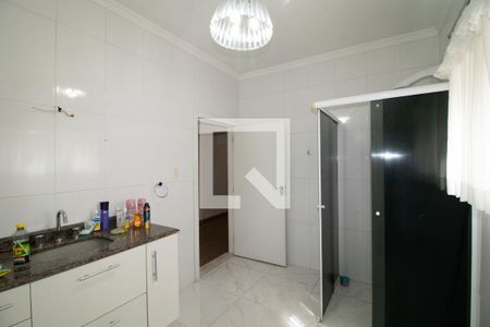 Casa à venda com 287m², 3 quartos e 2 vagas Casa à venda com 287m², 3 quartos e 2 vagasBanheiro