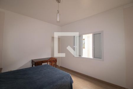 Casa à venda com 287m², 3 quartos e 2 vagas Casa à venda com 287m², 3 quartos e 2 vagasQuarto 3