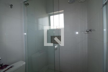 Casa à venda com 287m², 3 quartos e 2 vagas Casa à venda com 287m², 3 quartos e 2 vagasbanheiro Suite 2