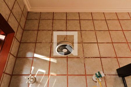 Casa à venda com 583m², 3 quartos e 4 vagas Casa à venda com 583m², 3 quartos e 4 vagasBanheiro da Suíte 3