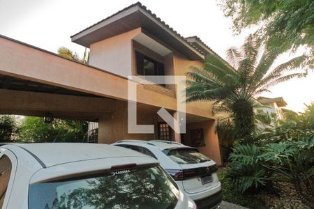 Casa à venda com 583m², 3 quartos e 4 vagas Casa à venda com 583m², 3 quartos e 4 vagasÁrea externa