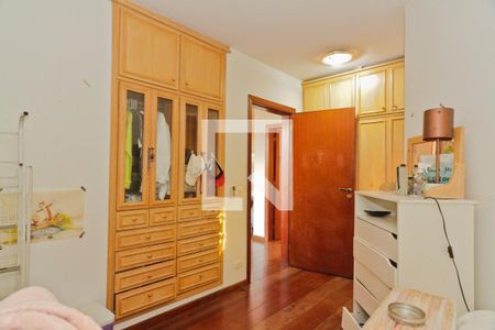 Casa à venda com 583m², 3 quartos e 4 vagas Casa à venda com 583m², 3 quartos e 4 vagasSuíte 3