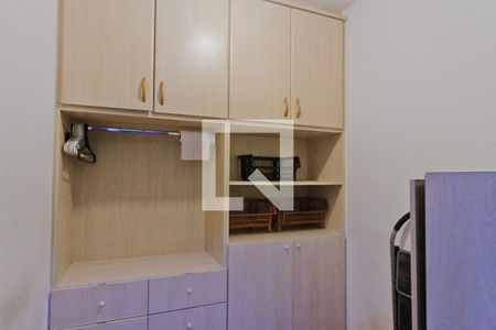 Casa à venda com 583m², 3 quartos e 4 vagas Casa à venda com 583m², 3 quartos e 4 vagasÁrea de Serviço