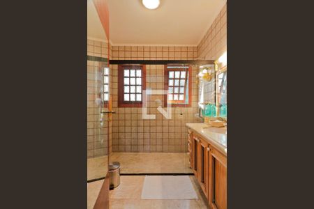 Casa à venda com 583m², 3 quartos e 4 vagas Casa à venda com 583m², 3 quartos e 4 vagasBanheiro da Suíte 3