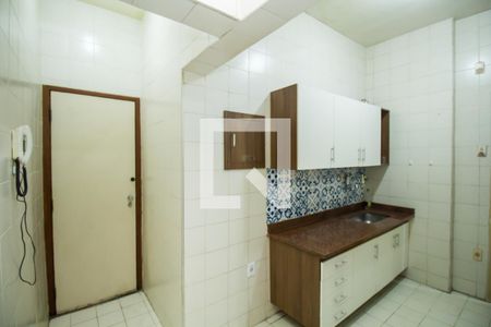Apartamento à venda com 116m², 3 quartos e sem vaga Apartamento à venda com 116m², 3 quartos e sem vagaCozinha