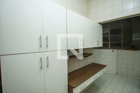 Apartamento à venda com 116m², 3 quartos e sem vaga Apartamento à venda com 116m², 3 quartos e sem vagaCozinha