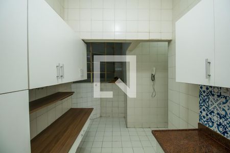 Apartamento à venda com 116m², 3 quartos e sem vaga Apartamento à venda com 116m², 3 quartos e sem vagaCozinha