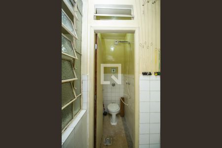 Apartamento à venda com 116m², 3 quartos e sem vaga Apartamento à venda com 116m², 3 quartos e sem vagaBanheiro de serviço