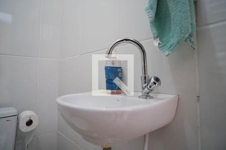 Casa à venda com 158m², 4 quartos e 2 vagas Casa à venda com 158m², 4 quartos e 2 vagasBanheiro de Serviço