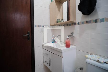 Casa à venda com 158m², 4 quartos e 2 vagas Casa à venda com 158m², 4 quartos e 2 vagasBanheiro 2