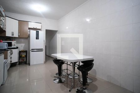 Casa à venda com 158m², 4 quartos e 2 vagas Casa à venda com 158m², 4 quartos e 2 vagasCozinha