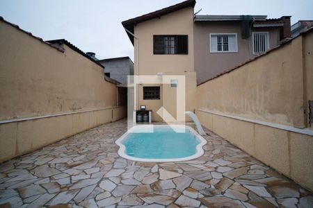 Casa à venda com 158m², 4 quartos e 2 vagas Casa à venda com 158m², 4 quartos e 2 vagasÁrea comum